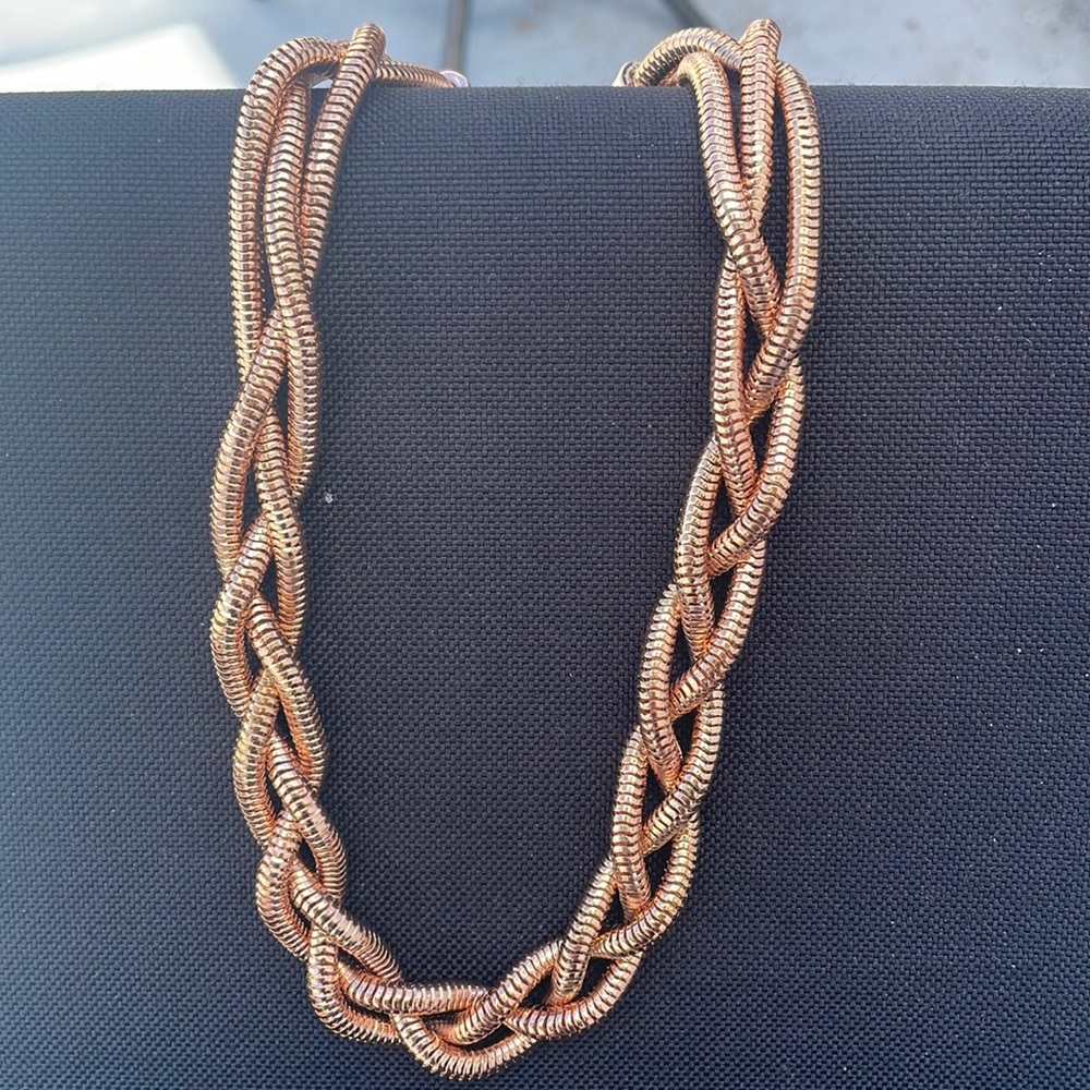 INC NWT Rose Tone Neclace